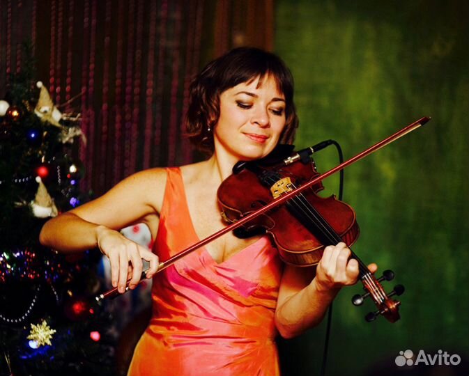 Скрипачка, музыкант на праздник, свадьбу