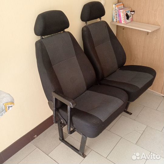 Автомобильные сидения бу