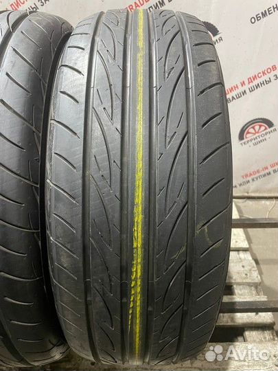 Yokohama Advan Fleva V701 215/55 R17 94W