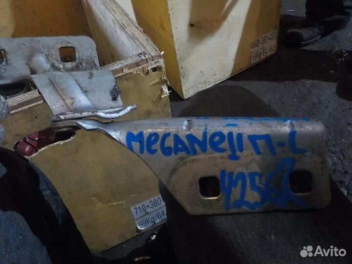 Петля капота renault megane 2 передняя левая