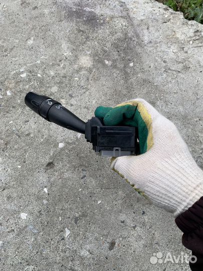 Подрулевой переключатель Акцент