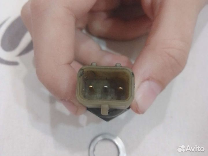 Датчик температуры охлаждающей жидкости