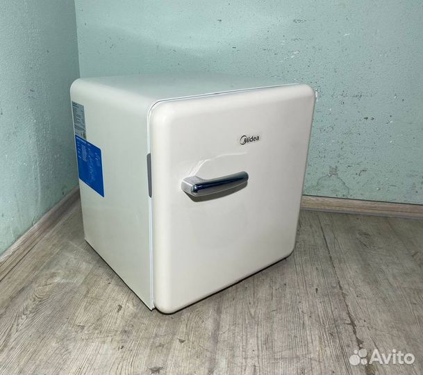 Мини холодильник midea