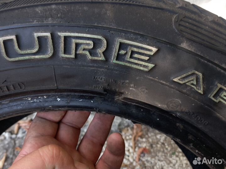 Kumho Road Venture APT KL51 235/60 R16 104H