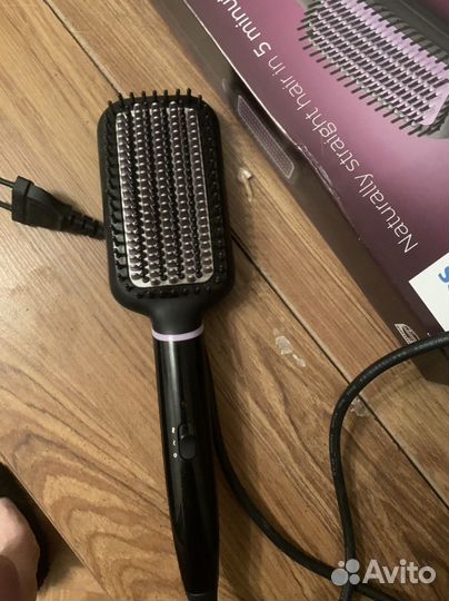 Расческа-выпрямитель Philips StyleCare BHH880
