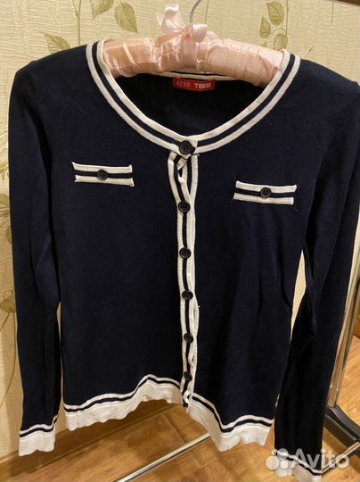 Кофта на пуговицах женская