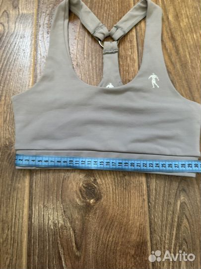 Спортивный топ