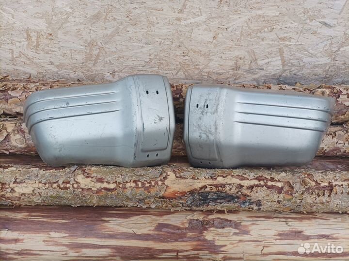 Клык бампера Pajero дорестайл