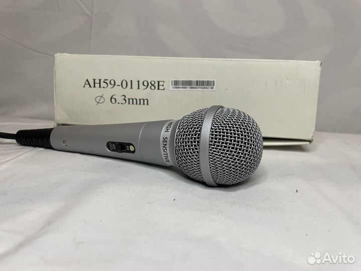 Микрофон Для Караоке High Sensitive AH59-01198E