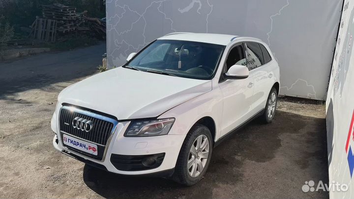 Фонарь задний (стоп сигнал) Audi Q5 (8R) 8R0945097