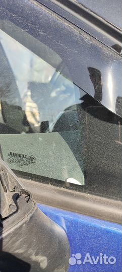 Renault kaptur форточка двери передней правой