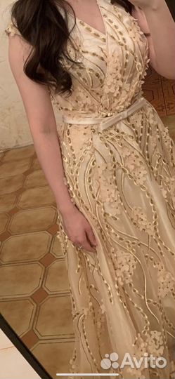 Вечернее платье в пол