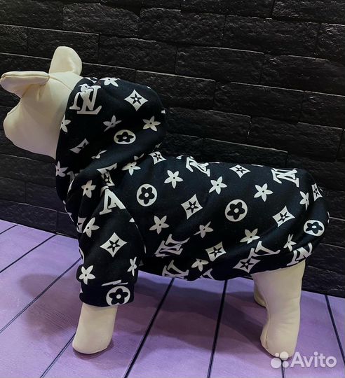 Одежда для маленьких собак и кошек