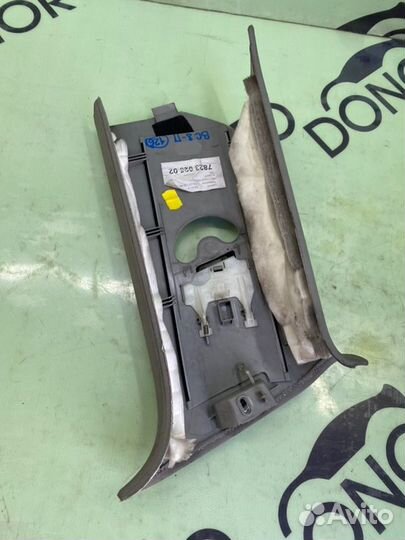 Накладка на стойку кузова задняя правая Volkswagen