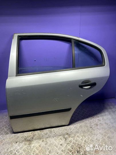 Дверь задняя левая Skoda Octavia A4 1997