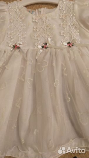 Праздничное платье с капроновыми колготками