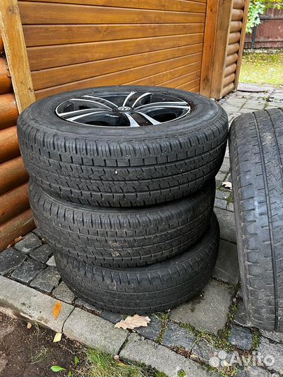 Продам комплект дисков WV с резиной