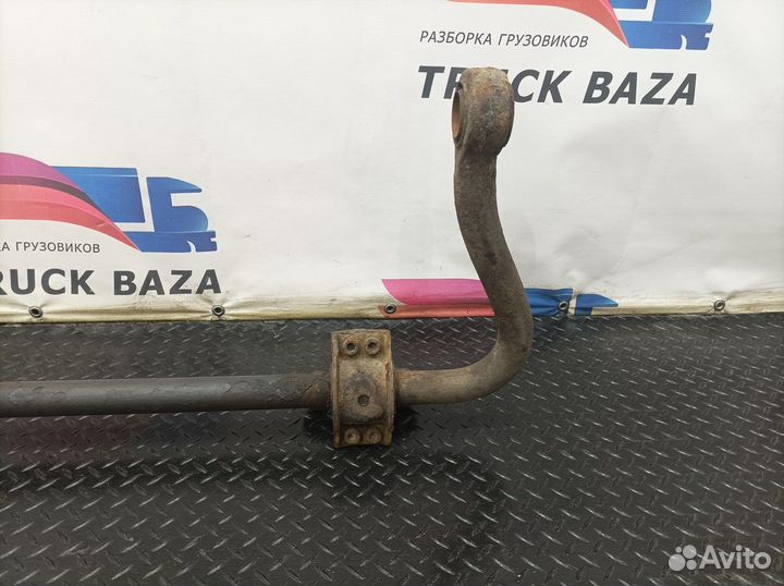 Стабилизатор передний