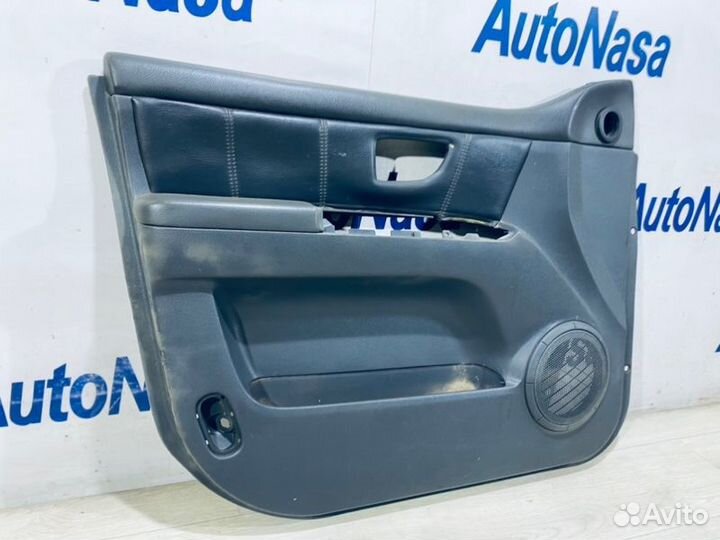 Обшивка двери передняя левая Kia Sorento SUV D4CB