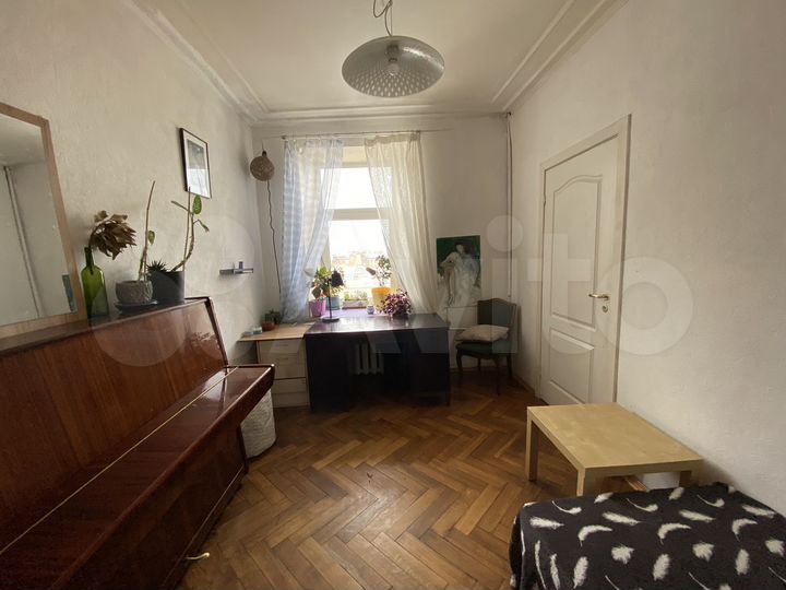 Комната 15 м² в 4-к., 7/7 эт.