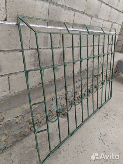 Решетка оконная б. У