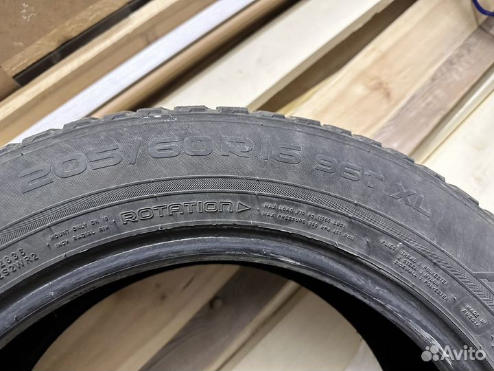 Nokian Tyres Hakkapeliitta 8 205/60 R16