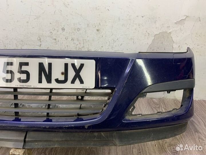 Бампер передний Opel Astra H универсал 2005