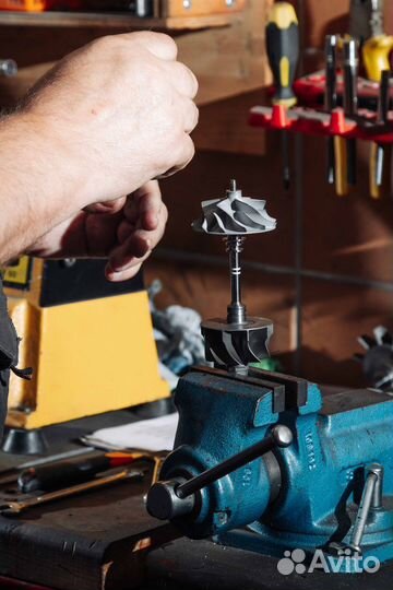 Турбокомпрессор Volvo D7D EC240B EC290B