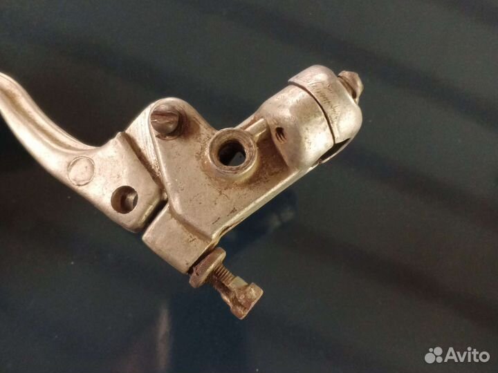 Кронштейн переднего тормоза планета 5-01