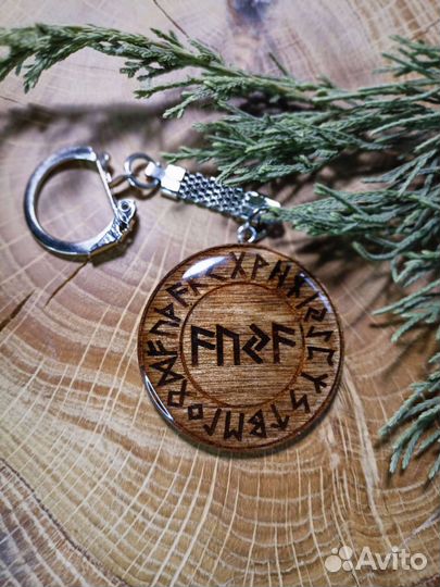 Рунический талисман