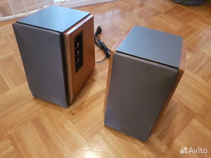 Edifier R1600tiii brown