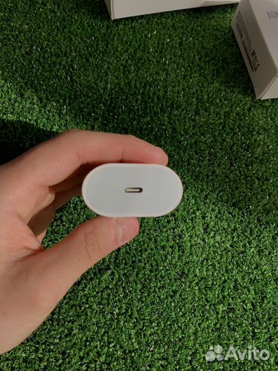 Быстрая зарядка Apple 20W