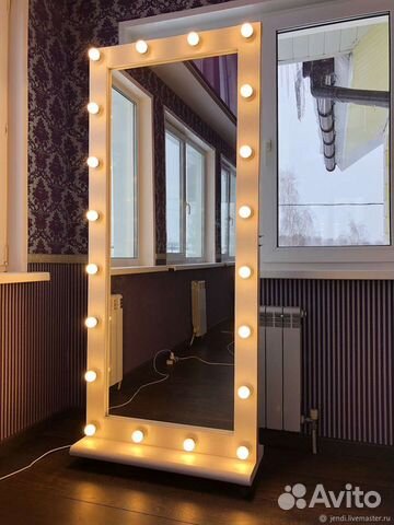 Зеркало напольное