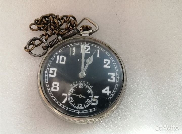 Часы офицерские механические карманные редкие