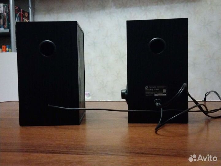 Колонки компьютерные 2 х 4 Вт