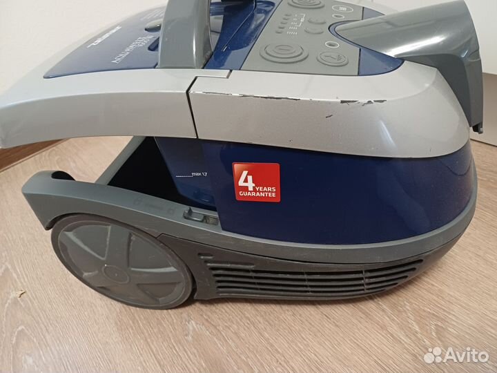 Пылесос Zelmer aquawelt 1600 корпус