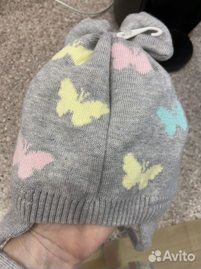 Шапочка новая на девочку 44-46