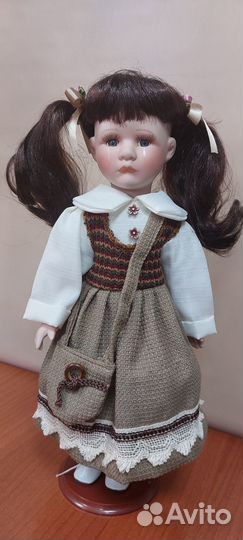 Куклы фарфоровые,коллекционные