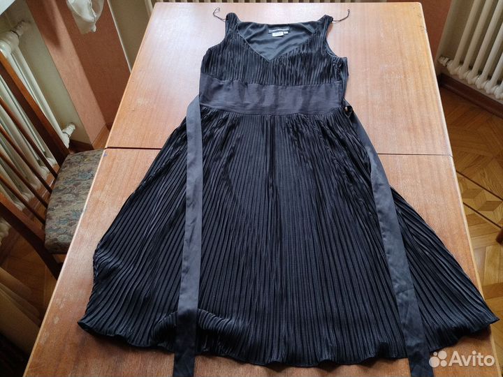 Платье плиссе 46-48 черное на выход