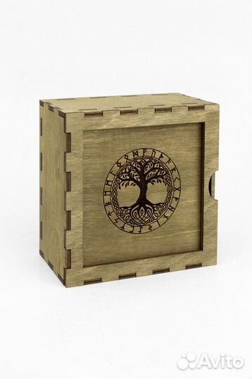 Коробка деревянная подарочная
