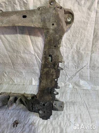 Подрамник передний Renault Symbol K7JA700 2005