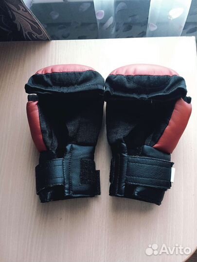 Перчатки для смешанных единоборств