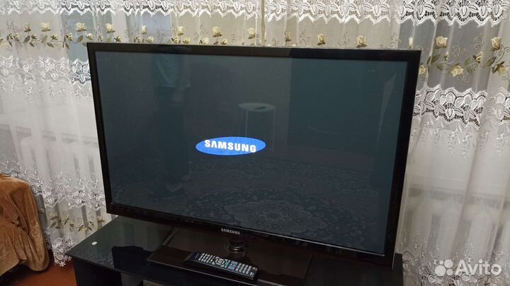 Телевизор samsung