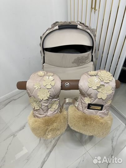 Коляска Cybex Priam III FE Flowers Beige