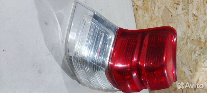 Фонарь задний левый Toyota Land Cruiser Prado 150