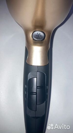 Фен со складной ручкой