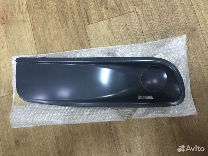 Заглушка бампера Volkswagen Multivan