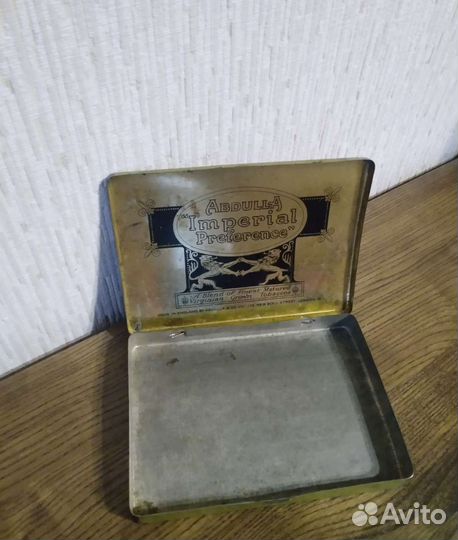 Жестяная коробка из под сигарет. Англия