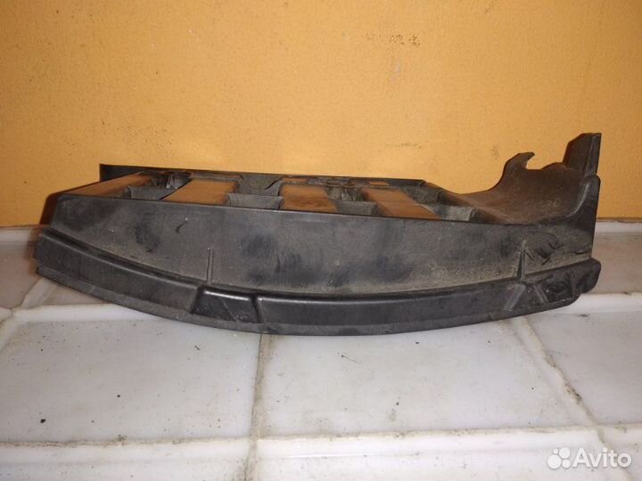 Кронштейн бампера задний левый Audi A6 C6 caha