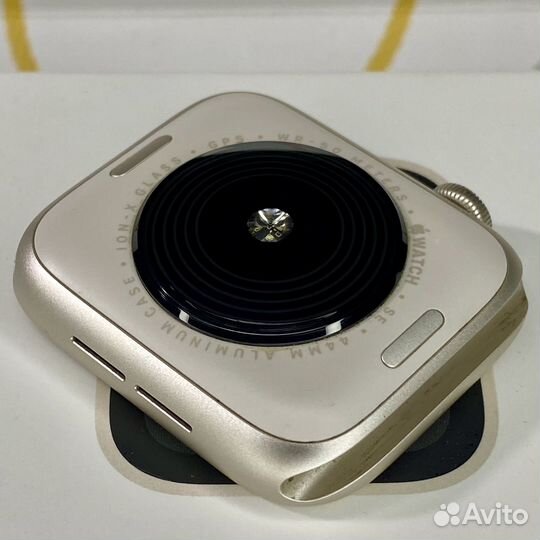 Apple Watch SE 2 44mm